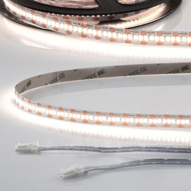 LED CRI940 MiniAMP Flexband, 12V DC, 12W, IP20, 4000K, 250cm, beids. 30cm Kabel + maleAMP, 300 LED/m